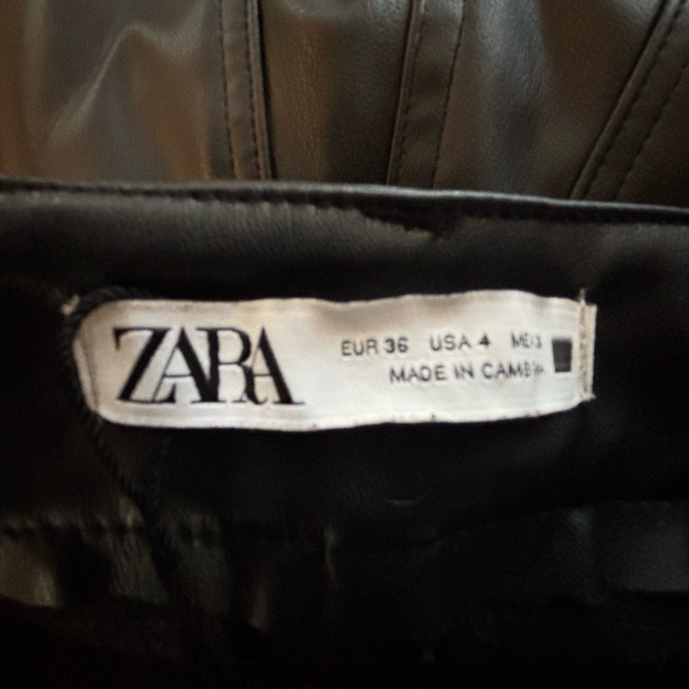 Zara faux leather pants - Picture 4 of 4
